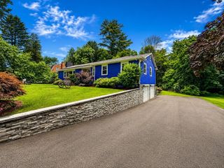 411 Pleasant St, Framingham, MA 01701