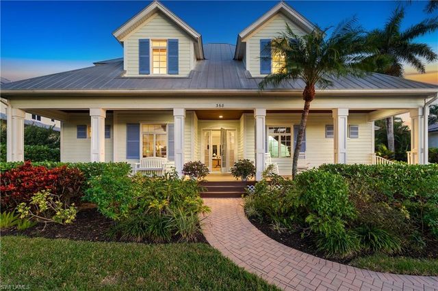 368 Hawser LN, Naples, FL 34102
