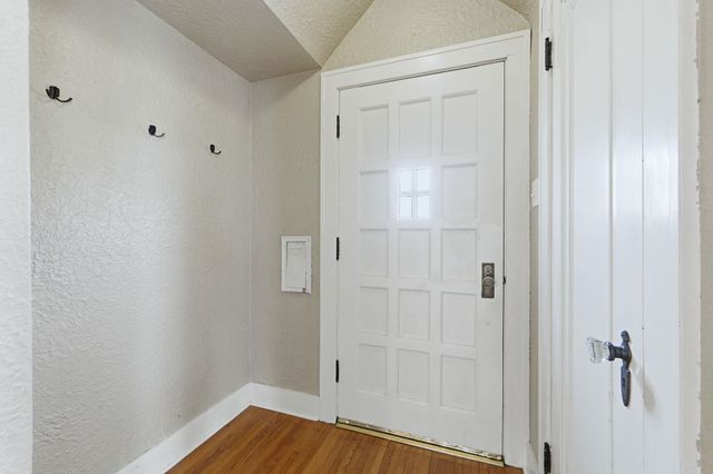 1908 Kenwood Avenue, Fort Wayne, IN 46805