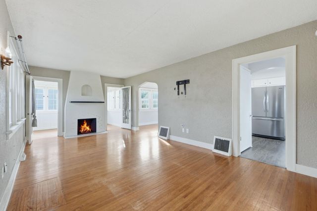 1908 Kenwood Avenue, Fort Wayne, IN 46805