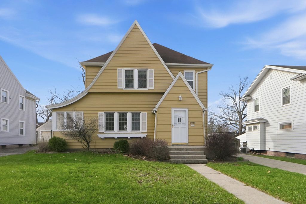 1908 Kenwood Avenue, Fort Wayne, IN 46805