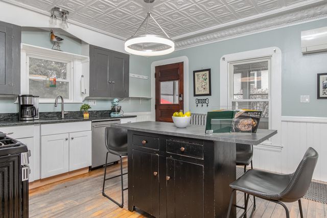 84 Pillsbury Street, Concord, NH 03301