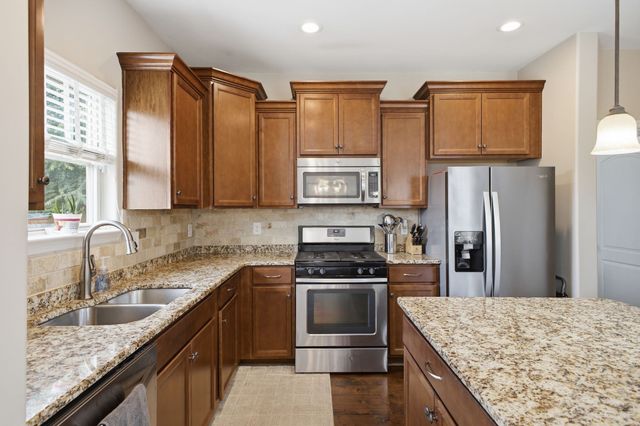 1091 Achiever Cir, Spring Hill, TN 37174