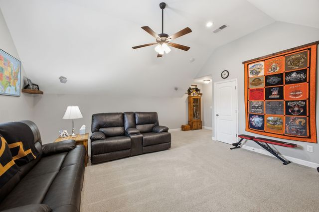 1091 Achiever Cir, Spring Hill, TN 37174