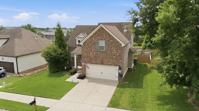 1091 Achiever Cir, Spring Hill, TN 37174