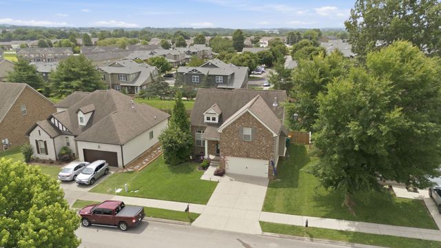 1091 Achiever Cir, Spring Hill, TN 37174
