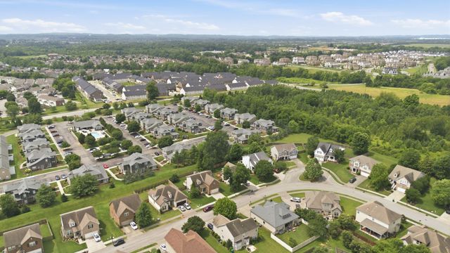 1091 Achiever Cir, Spring Hill, TN 37174