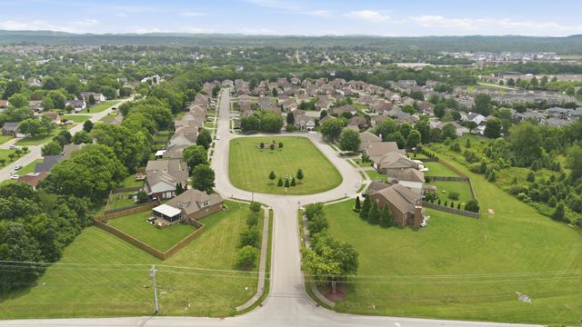 1091 Achiever Cir, Spring Hill, TN 37174