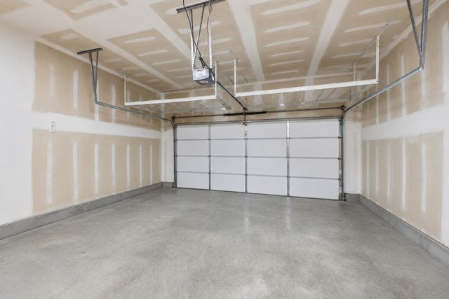 1091 Achiever Cir, Spring Hill, TN 37174