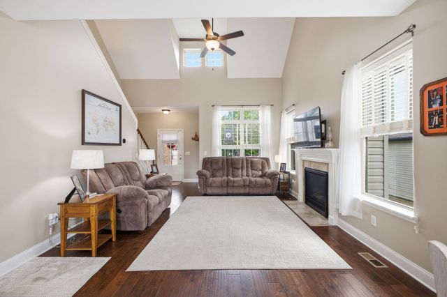 1091 Achiever Cir, Spring Hill, TN 37174