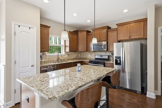 1091 Achiever Cir, Spring Hill, TN 37174