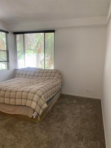 651 Lyons Road 10207, Coconut Creek, FL 33063