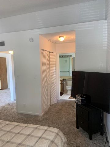 651 Lyons Road 10207, Coconut Creek, FL 33063