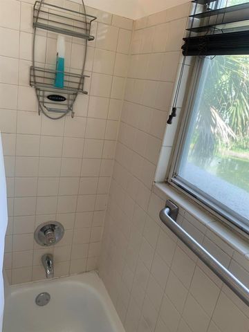 651 Lyons Road 10207, Coconut Creek, FL 33063