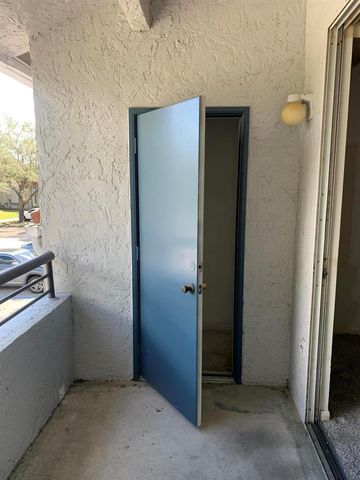 651 Lyons Road 10207, Coconut Creek, FL 33063