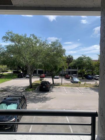 651 Lyons Road 10207, Coconut Creek, FL 33063