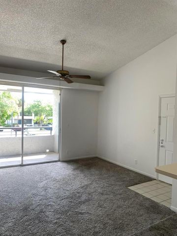 651 Lyons Road 10207, Coconut Creek, FL 33063