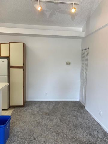 651 Lyons Road 10207, Coconut Creek, FL 33063