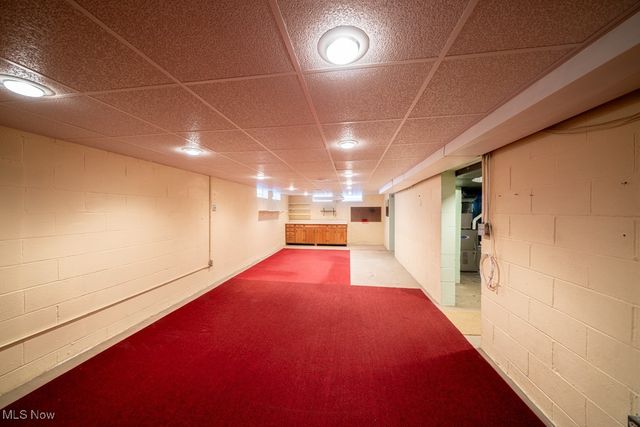 874 E Meadowlawn Boulevard, Seven Hills, OH 44131