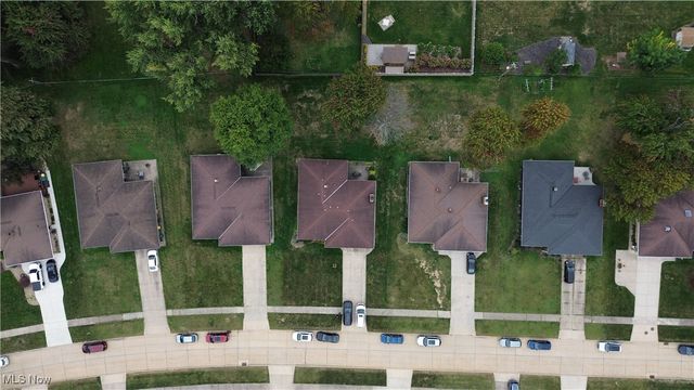 874 E Meadowlawn Boulevard, Seven Hills, OH 44131