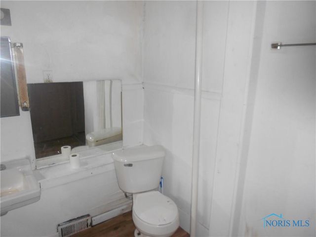 678 Congress Street, Toledo, OH 43609