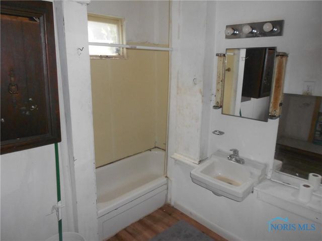 678 Congress Street, Toledo, OH 43609