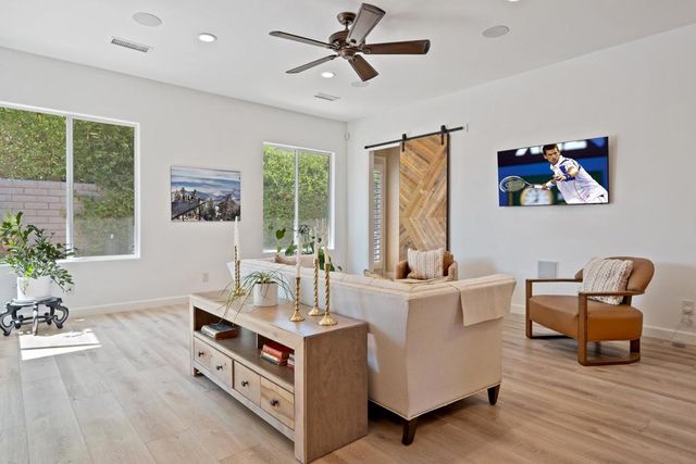 7 Hillcrest Drive, Palm Desert, CA 92260