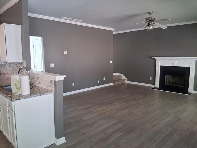 215 Barberry Lane, Dallas, GA 30132