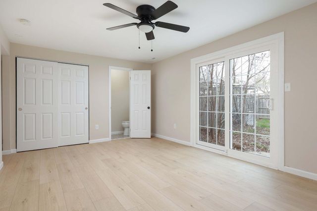 2 FEATHERBED CT, Trenton, NJ 08648