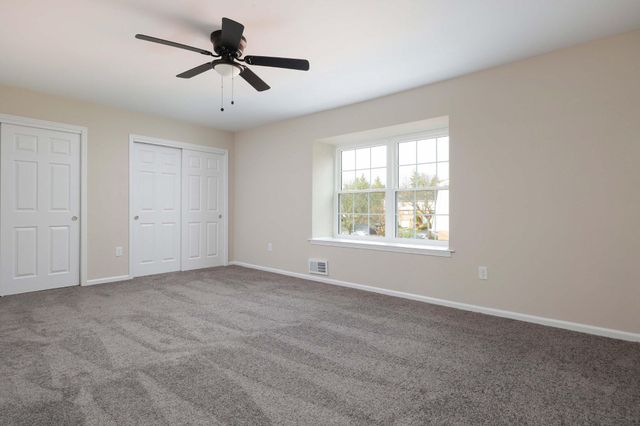 2 FEATHERBED CT, Trenton, NJ 08648