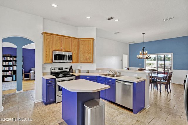 86406 SAND HICKORY Trail, Yulee, FL 32097