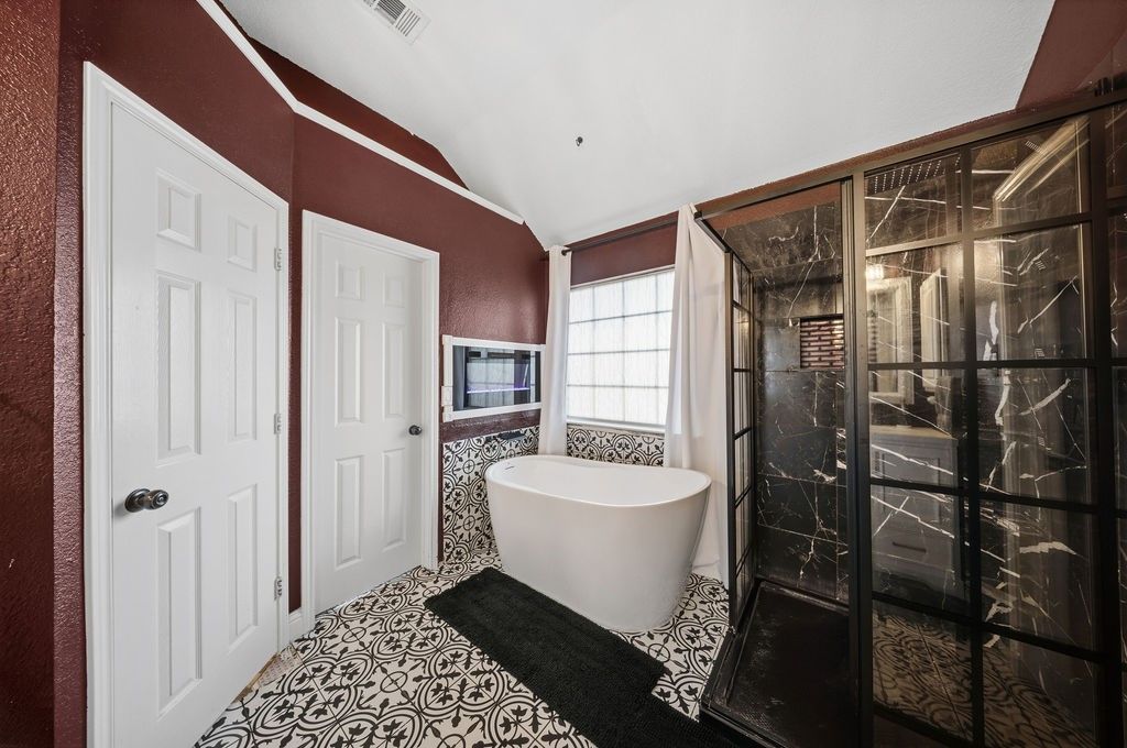 6601 Redwood Lane, The Colony, TX 75056 — photo 2