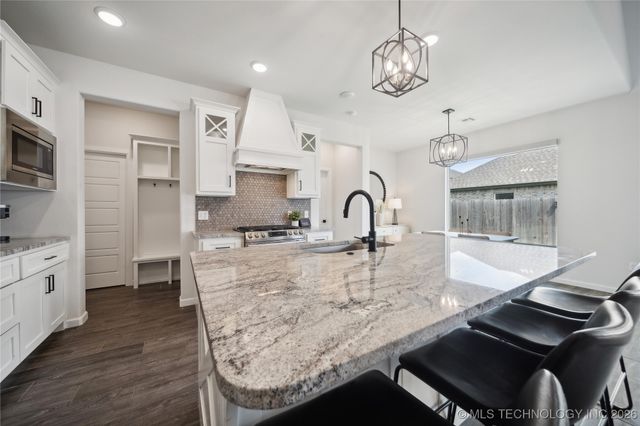 7417 E 126th Court S, Bixby, OK 74008