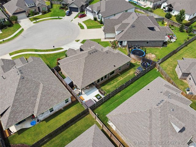 7417 E 126th Court S, Bixby, OK 74008