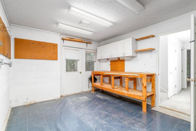 11 Campeon Court, Hot Springs Village, AR 71909