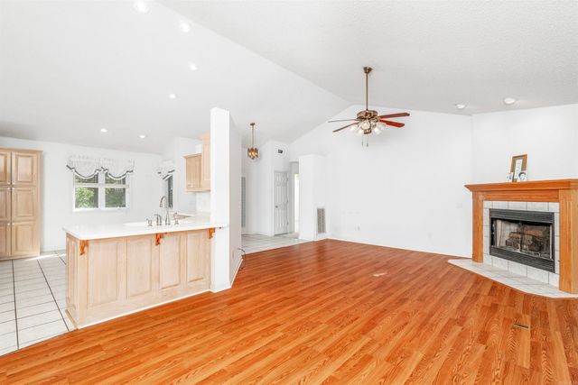 11 Campeon Court, Hot Springs Village, AR 71909