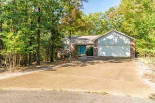 11 Campeon Court, Hot Springs Village, AR 71909