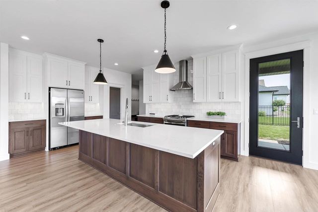 1782 ARBOR GATE LANE, Green Bay, WI 54311