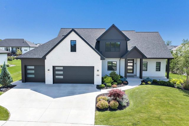1782 ARBOR GATE LANE, Green Bay, WI 54311