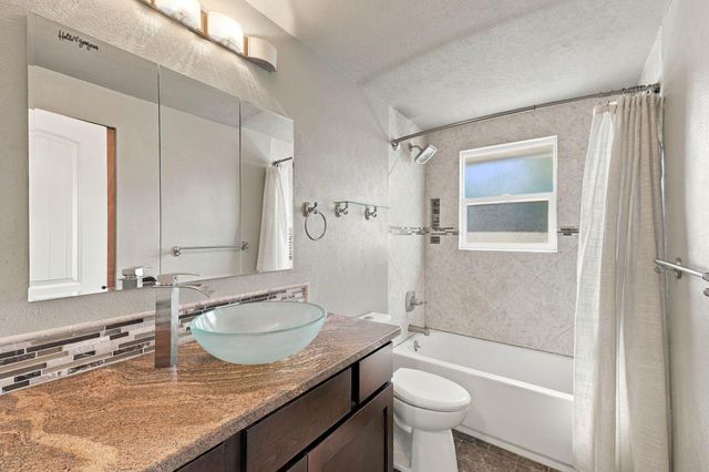 11106 E 33rd Ave, Spokane Valley, WA 99206