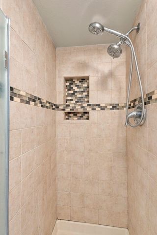 11106 E 33rd Ave, Spokane Valley, WA 99206
