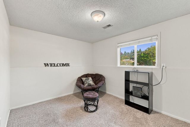 11106 E 33rd Ave, Spokane Valley, WA 99206
