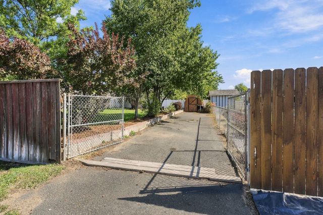 11106 E 33rd Ave, Spokane Valley, WA 99206