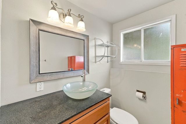 11106 E 33rd Ave, Spokane Valley, WA 99206