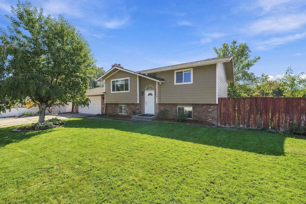 11106 E 33rd Ave, Spokane Valley, WA 99206