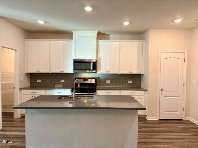1152 Chestnut Bluff Run, Apex, NC 27502