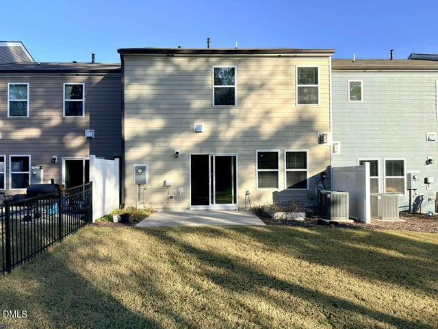 1152 Chestnut Bluff Run, Apex, NC 27502