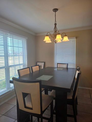 1000 Morgan, Blossom, TX 75462