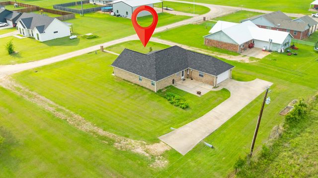 1000 Morgan, Blossom, TX 75462
