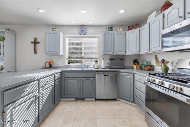 4252 N MAGNOLIA DR, Coeur D'alene, ID 83815